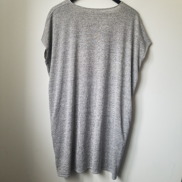 Aritzia wilfred free Lorelei grey striped dress - Picture 2 of 11